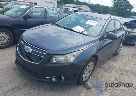 2014 Chevrolet Cruze Ls Auto z USA, uszkodzony, nr VIN 1G1PA5SH9E7352464